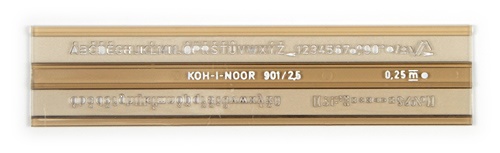 Шаблон цифр и букв Koh-I-Noor 748002 2,5 мм