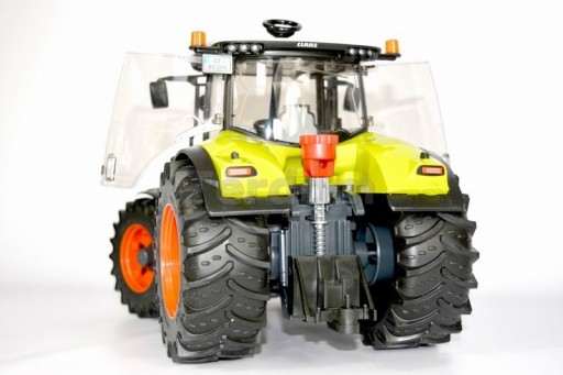 BRUDER 03012 Трактор Claas Axion 950, съемные колеса