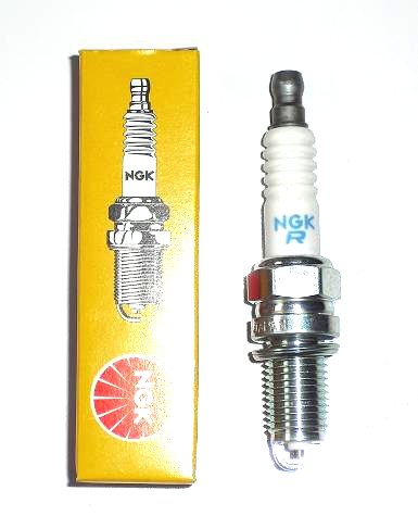 ŚWIECA BR7HS NGK DT ELYSEO ELYSTAR LUDIX LOOXOR 50 Peugeot Malaguti Vespa