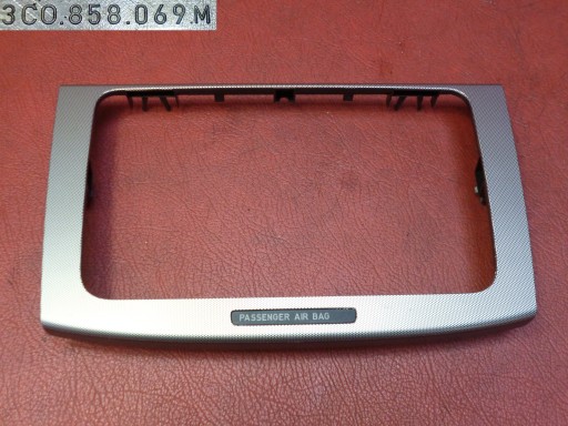 Ramka Ozdobna VW Passat B6 2006 3C0858069M