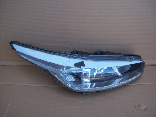 KIA CEED II LED 12- LED OK LAMPA PRAWA PRZÓD EUROP