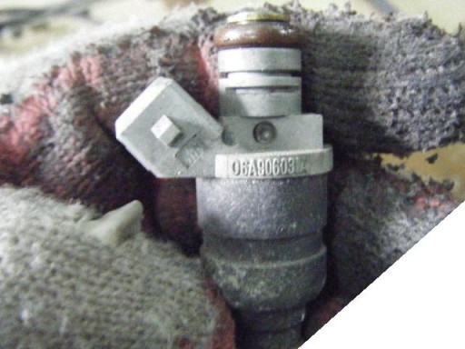 Audi a3 1.8 5v 98r форсунка топлива 06a906031a1 - фото