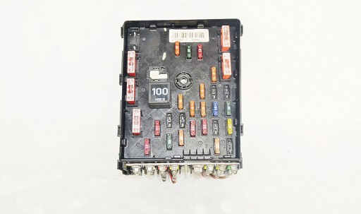 Коробка предохранителей volkswagen oe 3c09371251 - фото