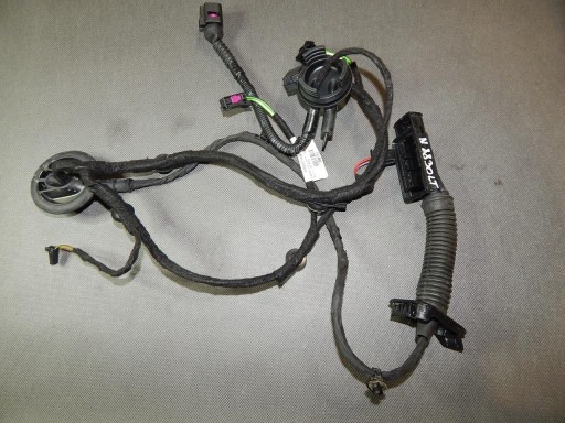 AUDI Q3 8U bundle door left rear part 8U0971687C