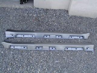 threshold moulding threshold right left TOYOTA AVENSIS 09