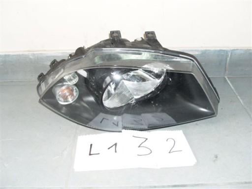 light front front right SEAT IBIZA 02-08
