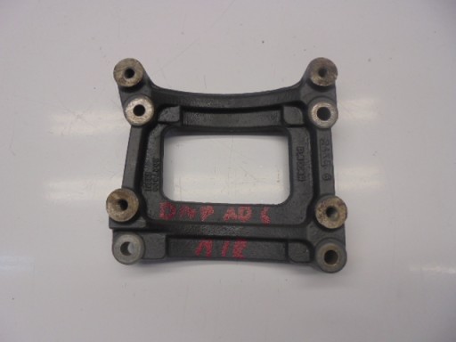 DAF 106 ПІДСТАВА НАСОСА КОНДИЦІОНЕРА 120 МЕРЕЖА