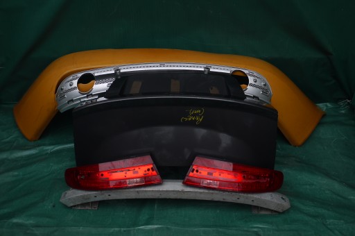 SSC-240817-AM19 - задний болт в сборе ASTON MARTIN DB9 2010-2012