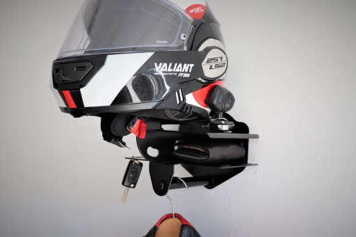 Держатель шлема на мотоцикле. Крепление камеры на шлем эндуро. Крепление камеры на кроссовый шлем. Держатель шлема на мотоцикле. Кронштейн для мотошлема.