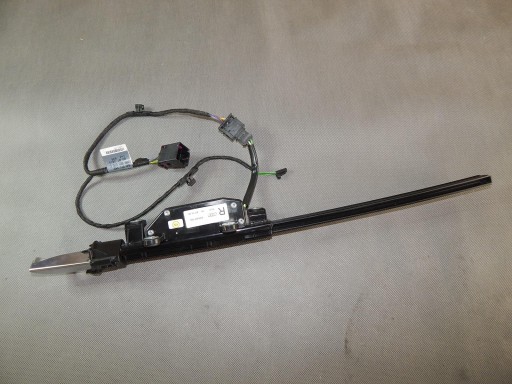 AUDI S5 F5 PODAJNIK OSSATURA Destra 8W6857760