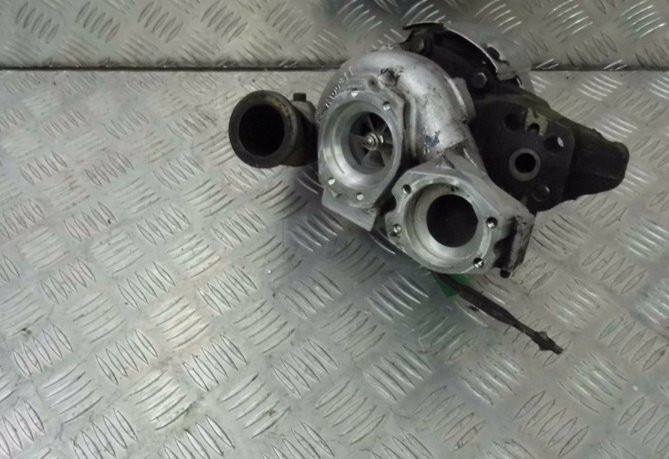 07Z145874H TURBINE RIGHT 5.0 TDI TOUAREG 7L photo 5 - milautoparts-fr.ukrlive.com