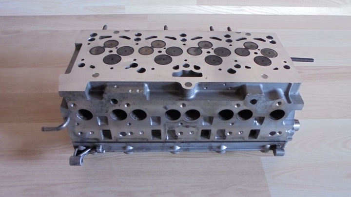 03G103373A CYLINDER HEAD 2.0 TDI 140 KM BKP VW PASSAT photo 3 - milautoparts-fr.ukrlive.com