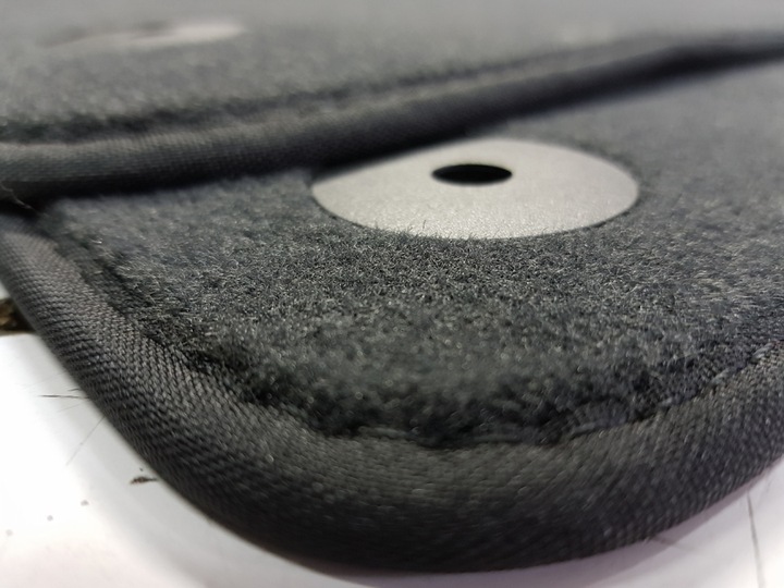 TAPIS DE VELOURS FIXATION EN AU COMPLET AMB TAPIS photo 3 - milautoparts-fr.ukrlive.com