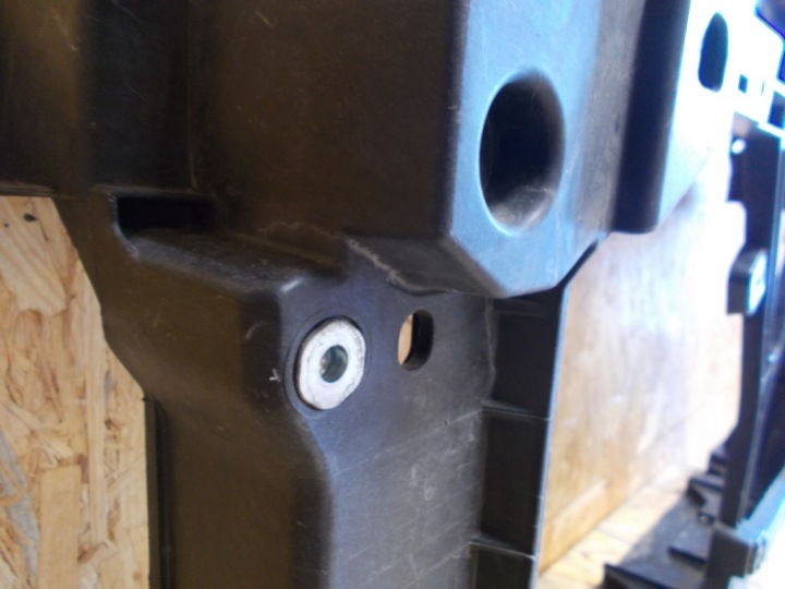 PANNEAU AVANT RENFORCEMENT MAZDA 3 III BBM453110 09-