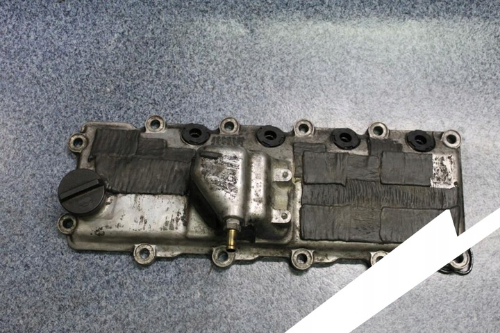 NISSAN PATROL 3.0DI ZD30 COVERING VALVES CYLINDER HEAD photo 3 - milautoparts-fr.ukrlive.com