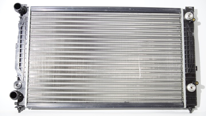 RADIATOR WATER VW PASSAT B5 FACELIFT 00-05 AUTOMATIC TRANSMISSION NEW CONDITION photo 1 - milautoparts-fr.ukrlive.com