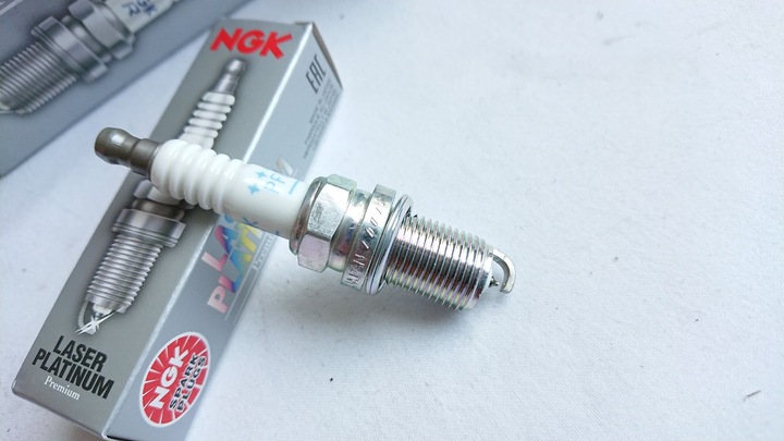 PLUG IGNITION NGK SKODA OCTAVIA SUPERB I 1.8 T photo 2 - milautoparts-fr.ukrlive.com