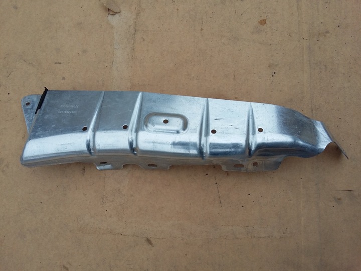 Audi tt защита бляха левая 8s0880283de, Цена