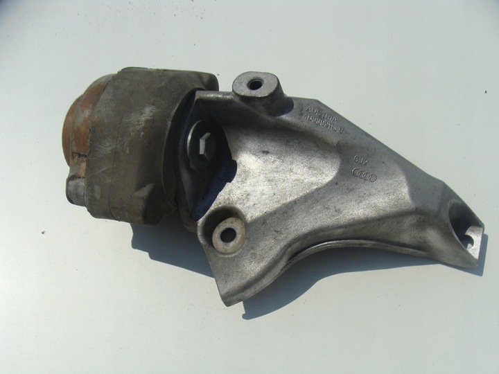 Кронштейн коробки передач audi a6 rs6 4, 2 8v 4b3399113c, Ціна