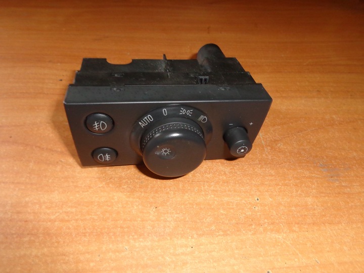 фото №1, Vectra c signum панель света авто 13177070 ac