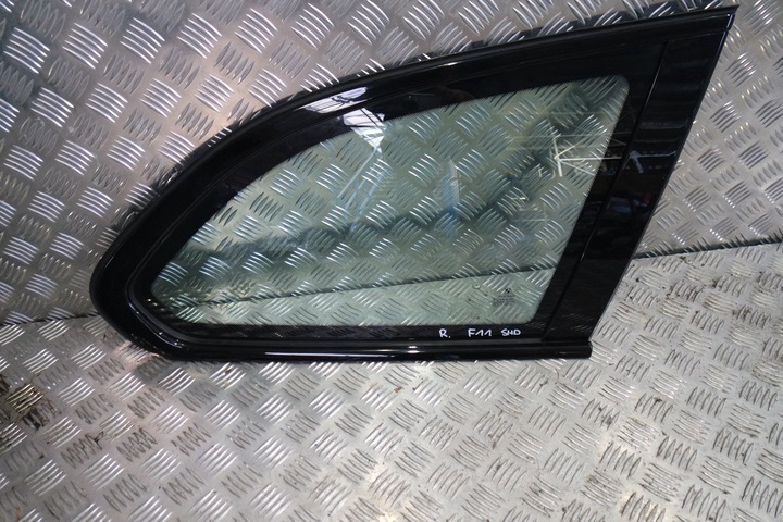 фото №1, Ідеальна права скло кузовна вставка bmw f11