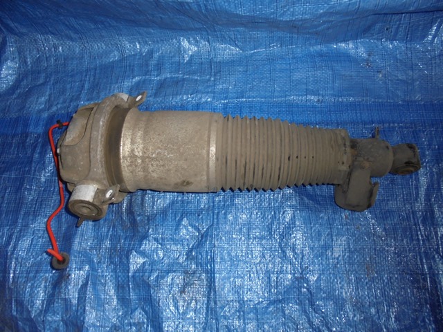 фото №1, Амортизатор лівий зад audi q7 vw touareg 7l8616001