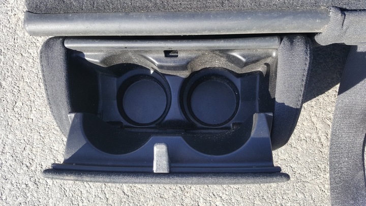 фото №7, Диван зад задняя подголовники bmw 5 e61 2004r. чёрный материал оригинальный номер