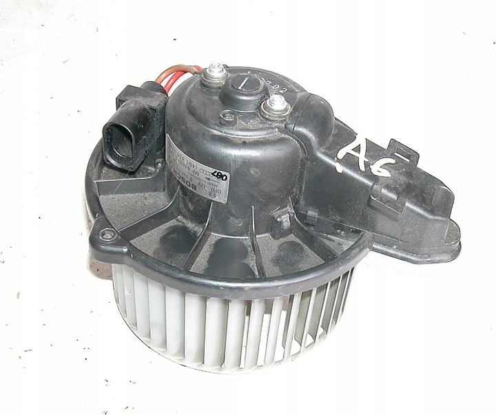 фото №2, Audi a6 c5 вентилятор воздуховод интерьера воздуходувка