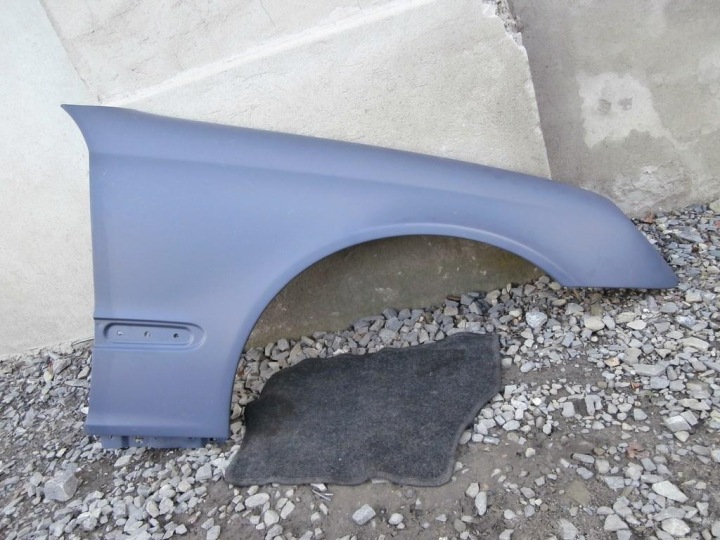 AILE DROITE AVANT MERCEDES C-KLASA W203