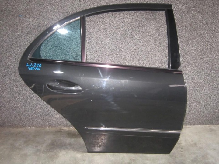 PORTIÈRE MERCEDES E KLASA 211 BERLINE DROIT ARRIÈRE