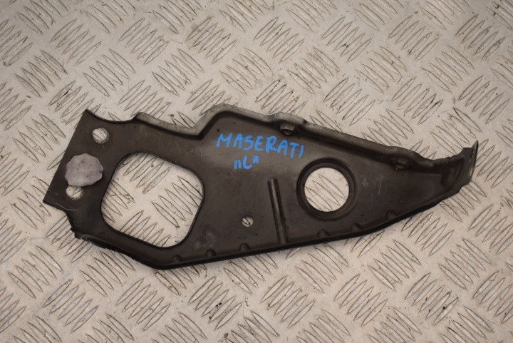 SUPPORT GAUCHE MASERATI QUATTROPORTE