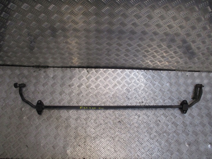 šipka MINI CLUBMAN F54 2,0