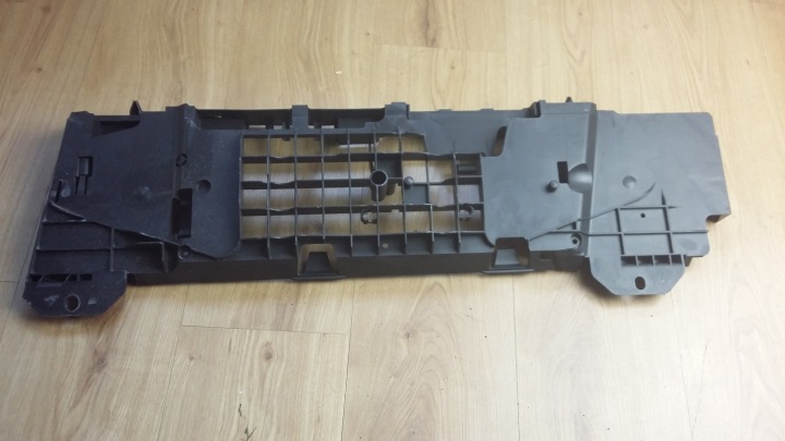 Couverture tablier moteur Console MERCEDES E W211 A2115457040