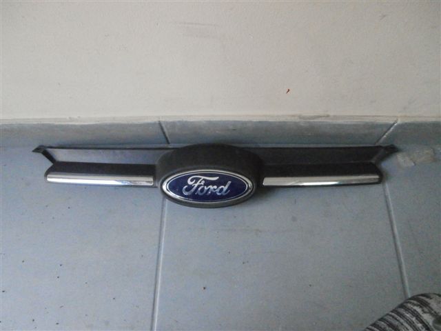 фото №1, Решётка радиатора ford focus mk3