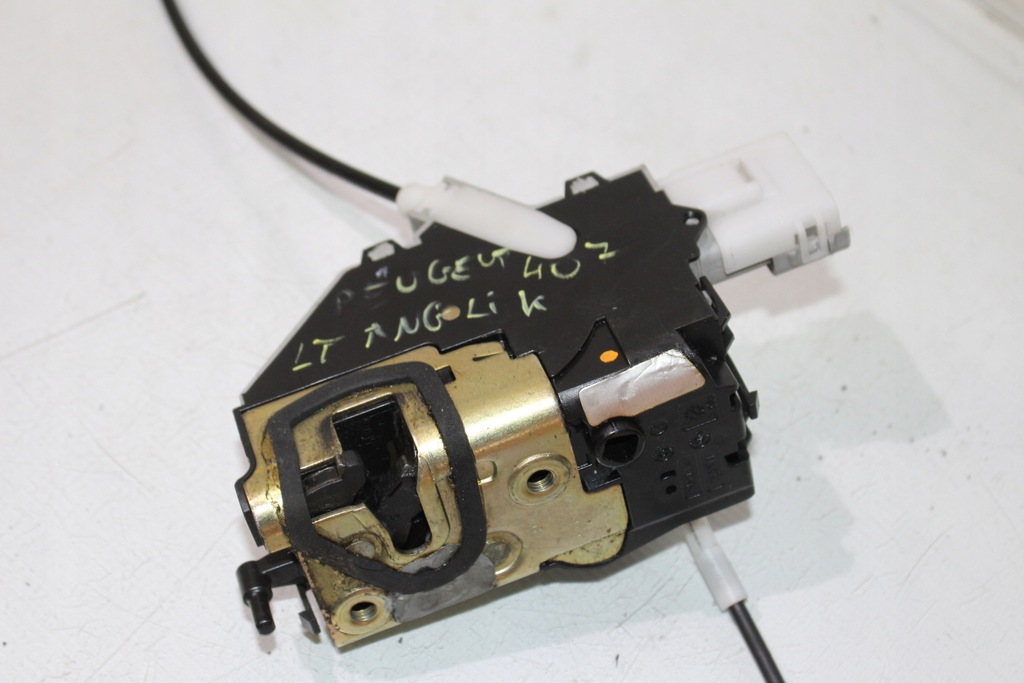 фото №4, Замок левый задний дверь peugeot 407 sw kombi 6 pin