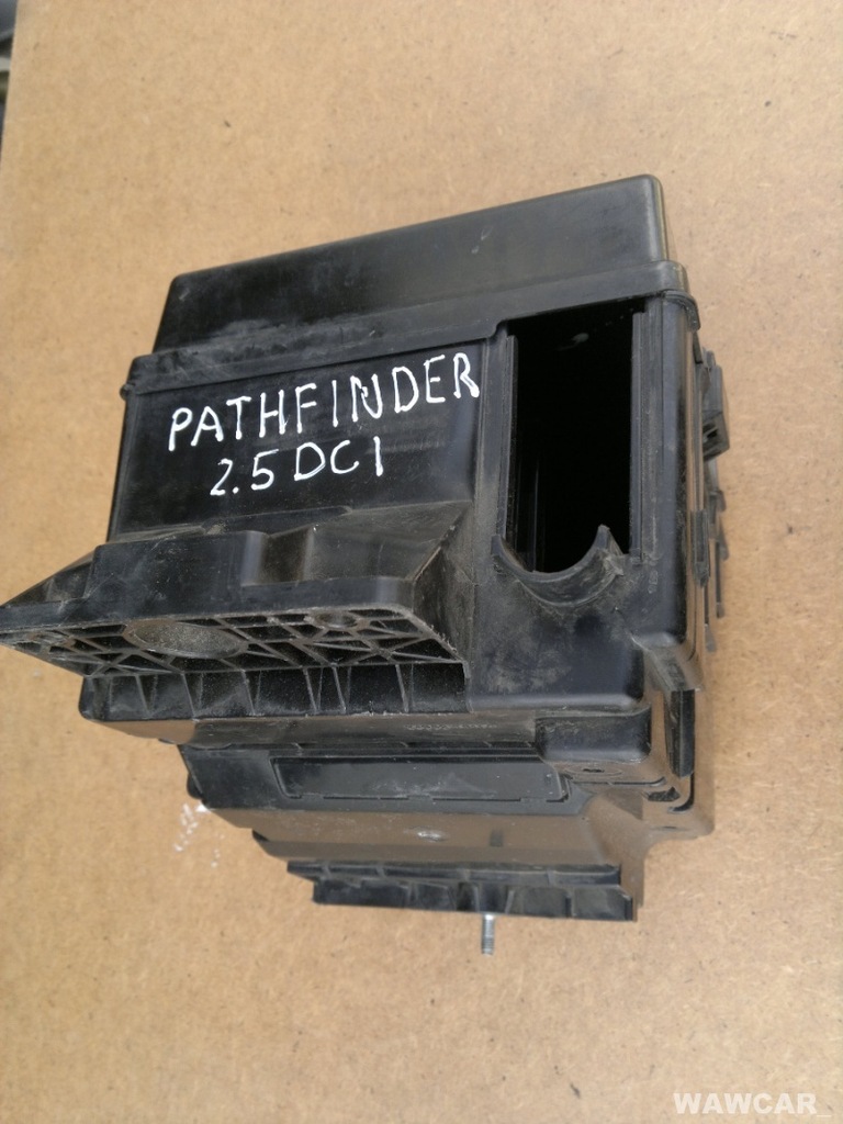 фото №2, Корпус предохранителей компьютер pathfinder 2.5 dci