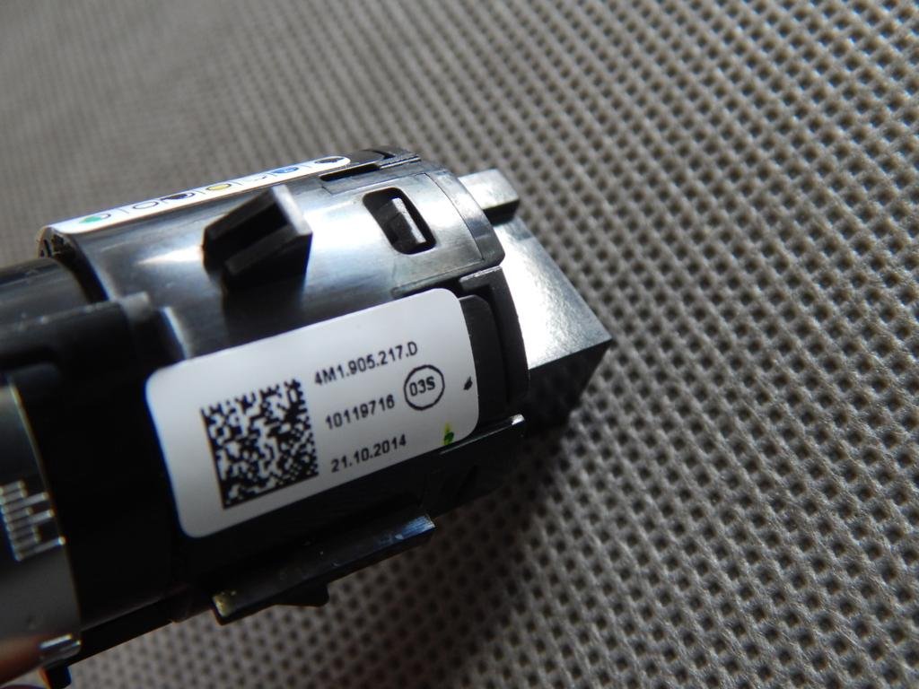 фото №3, Audi q7 4m переключатель запуск стоп 4m1905217d