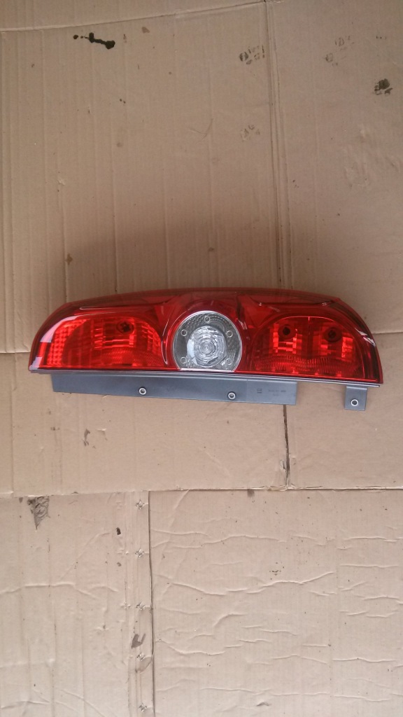 фото №1, Combo doblo d 2012-2018 лампа задняя правая идеальное состояние