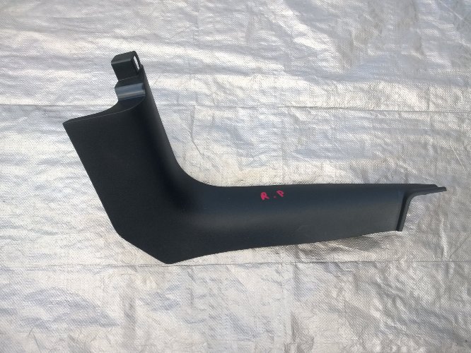 фото №1, Jeep cherokee kl 2014- молдинг порог перед правая