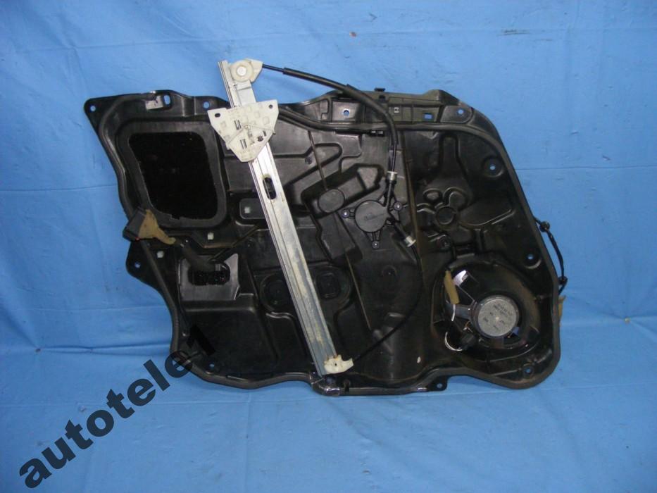 фото №4, Mazda 3 02 - 08 передний правый подъемник стекло