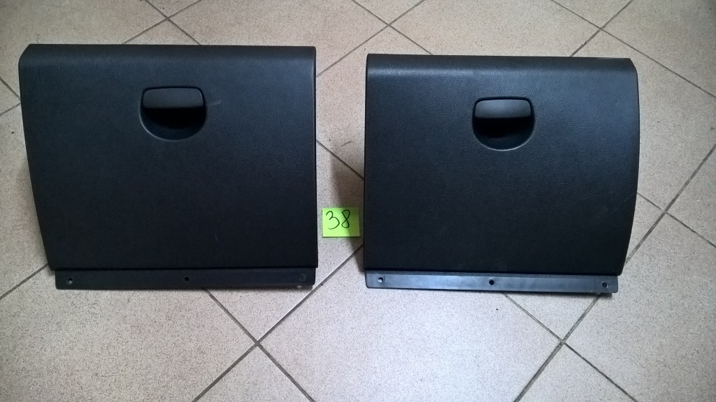 фото №1, Бардачок пасажира кришка dacia sandero ii 2015r