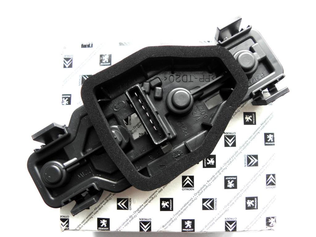 фото №1, Peugeot partner berlingo вкладыш лампы задняя оригинал