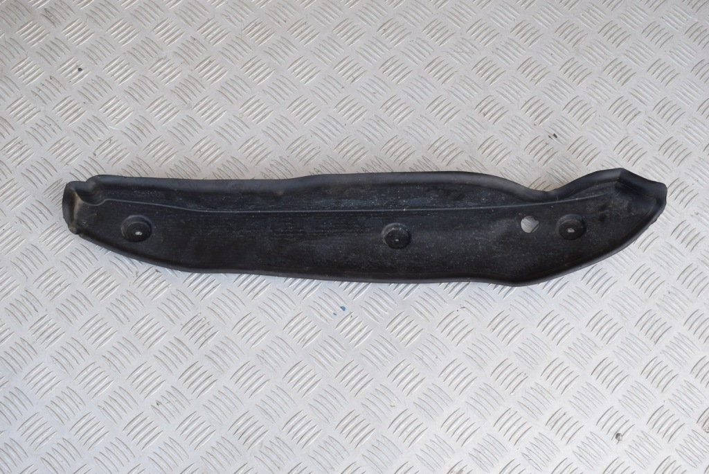 фото №1, Заглушка крыла правая mercedes gle w166 suv