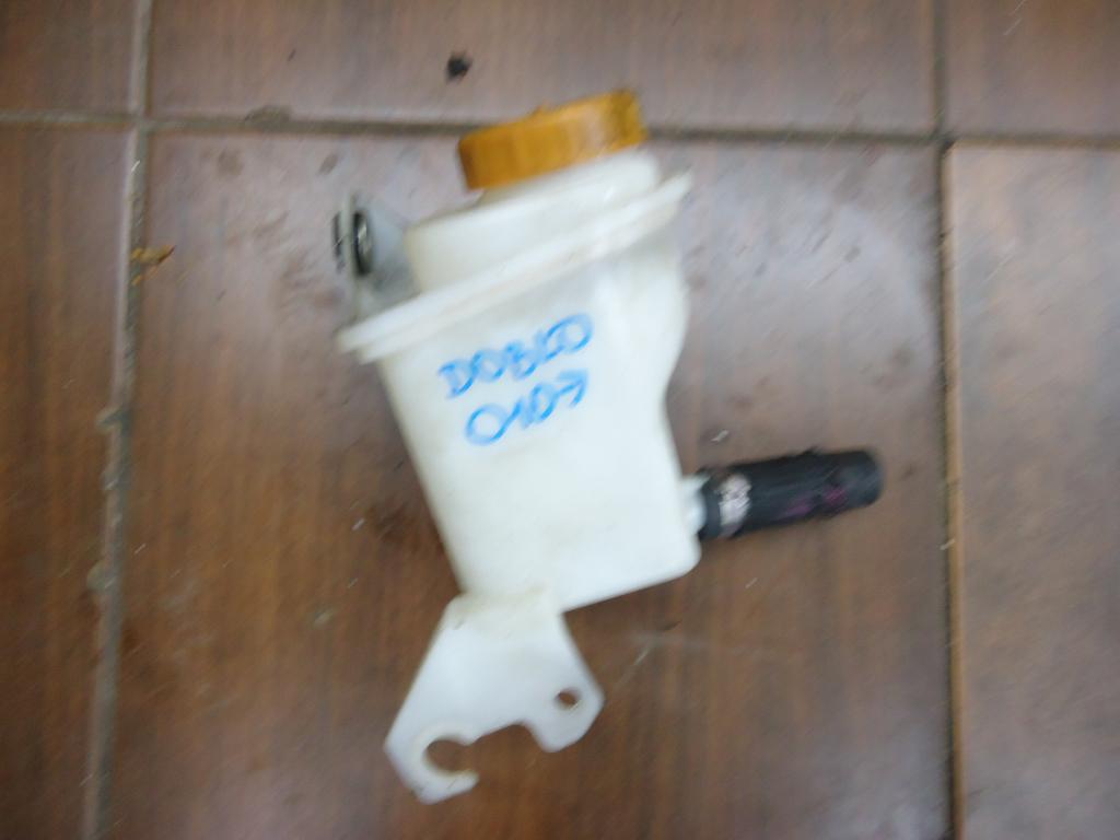 фото №1, Бачок усилителя fiat doblo 2010-