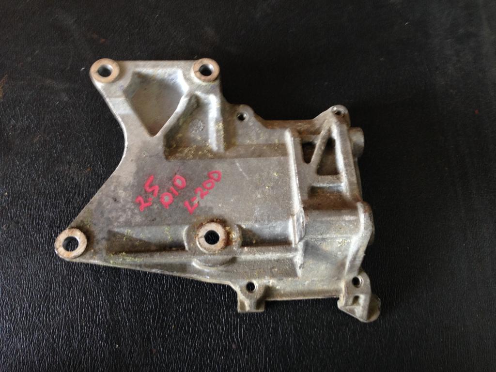 фото №1, Кронштейн кронштейн насоса кондиціонер mitsubishi l200 2.5 did