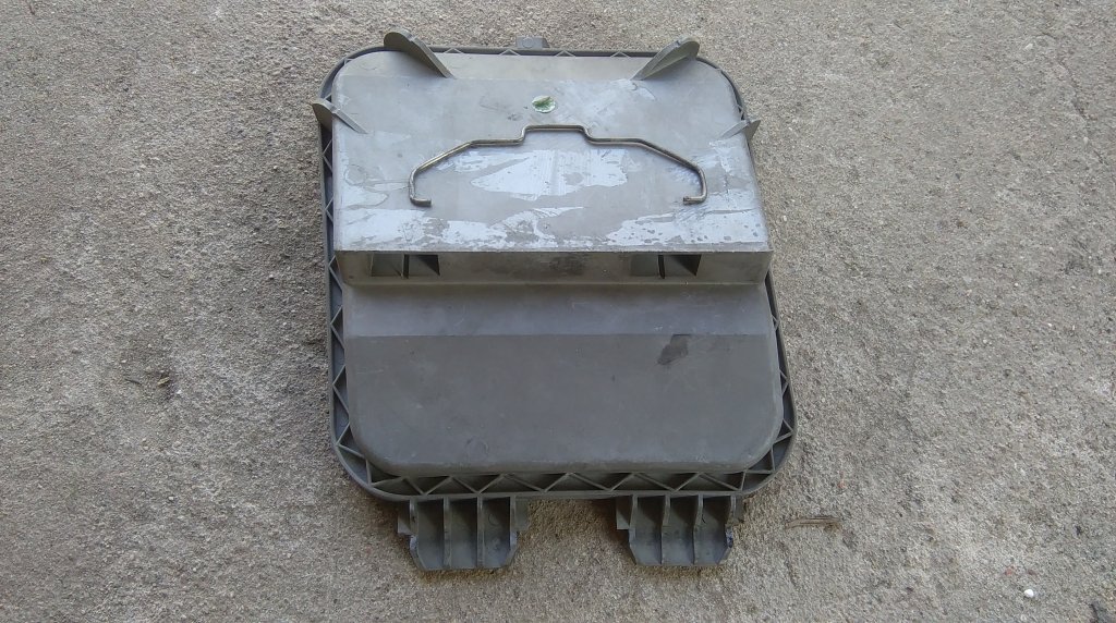 фото №1, Fiat doblo заглушка кришка лампи перед