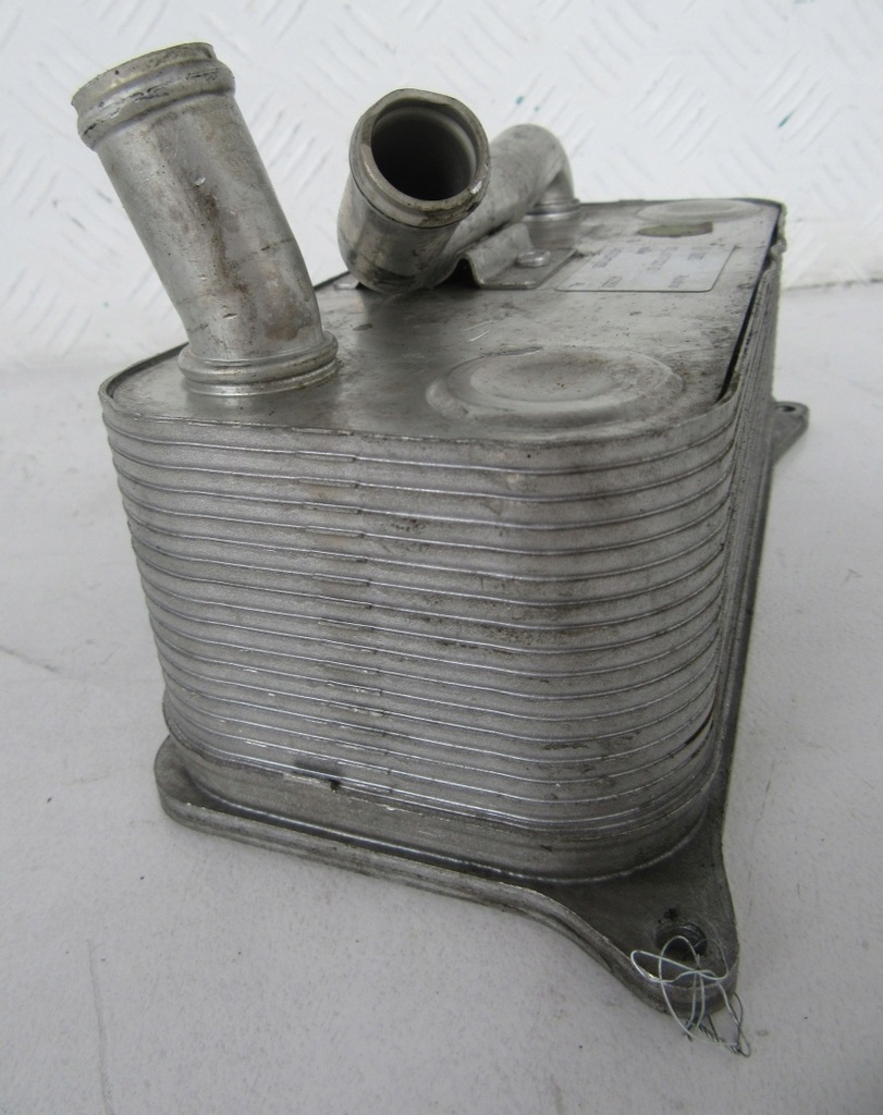 фото №6, Радіатор оливи audi a6 a8 d3 5.2 fsi 07l117021d