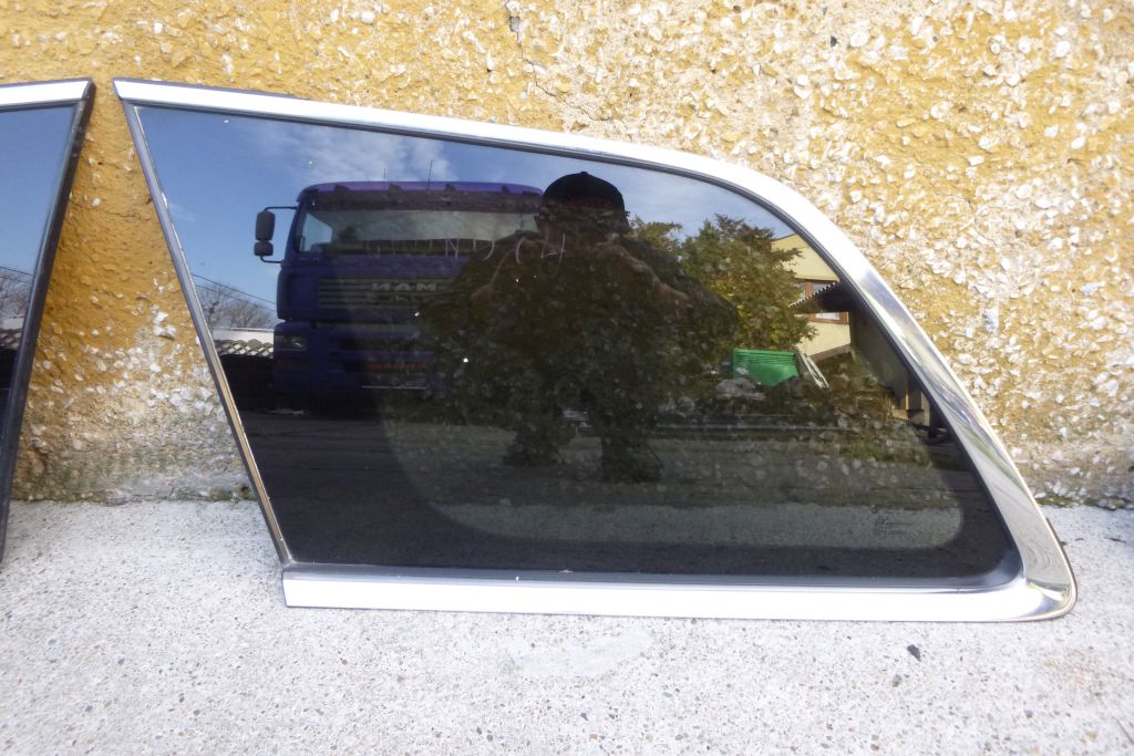 фото №10, Jeep grand cherokee 11- скло бічна права