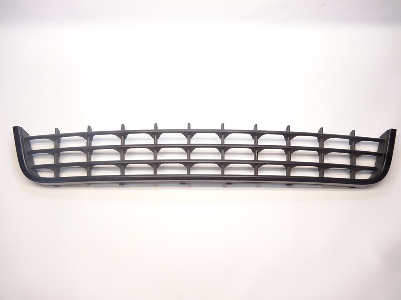 фото №1, Audi a8 d2 решётка радиатора решётка радиатора бампера 4d0853667b black oryg