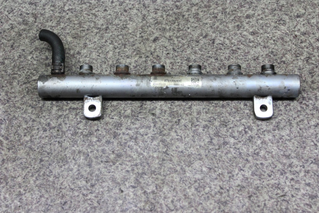 фото №1, Vw crafter 2.5tdi молдинг впрыскная 076130093c